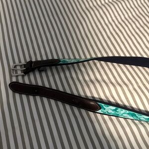 Men’s Vineyard Vines camo belt size 38